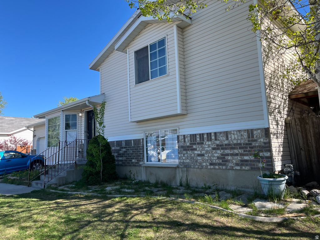 6469 W JEFFS CIR West Valley City, UT 84128