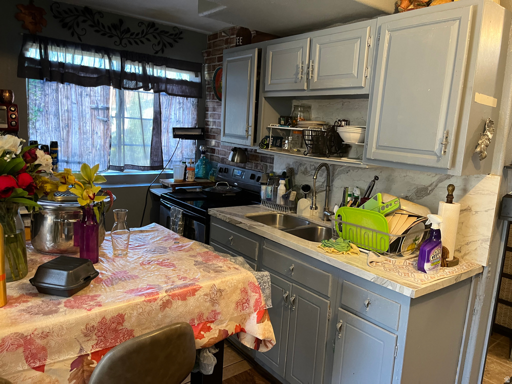 6469 W JEFFS CIR West Valley City, UT 84128