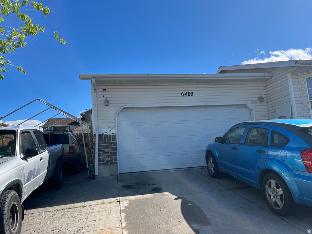 6469 W JEFFS CIR West Valley City, UT 84128