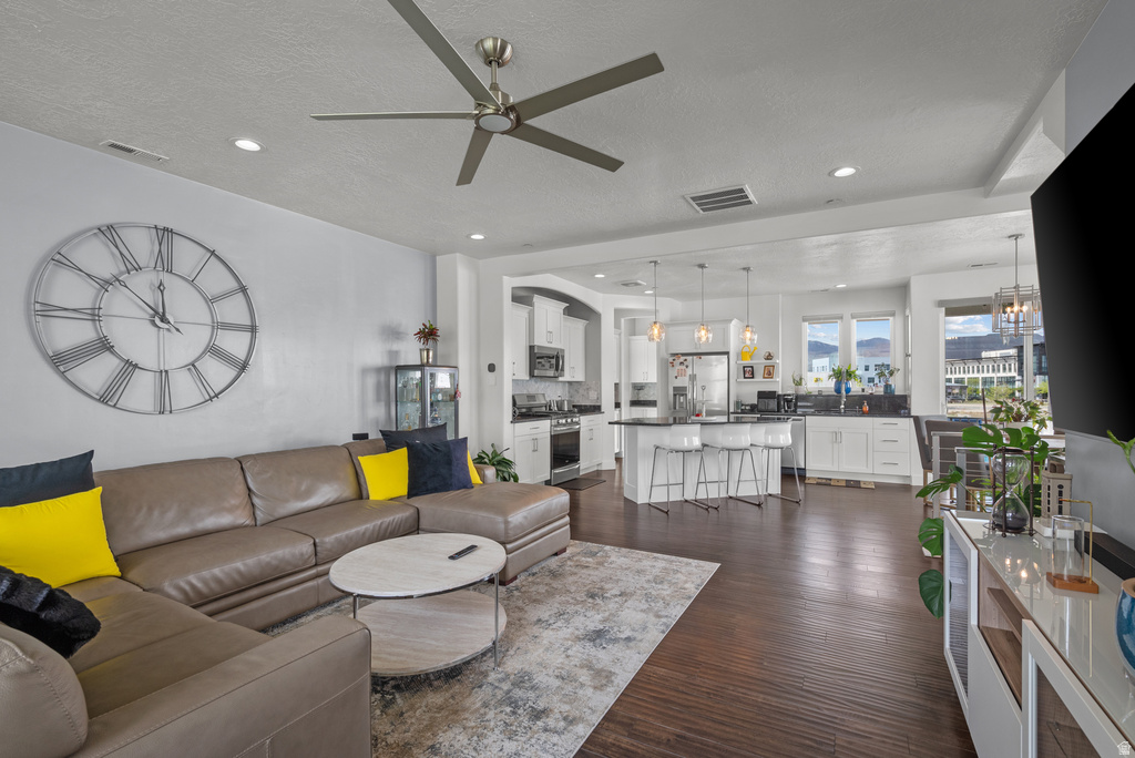 4589 W SCISSOR WAY #391 South Jordan, UT 84009