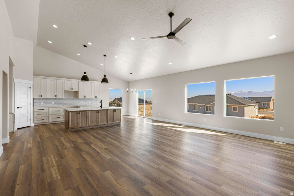 903 W APPLE MILL RD Grantsville, UT 84029