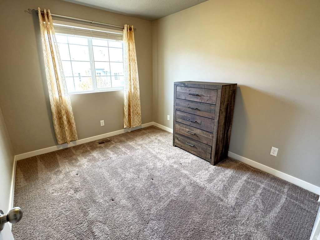 5695 W RED RIDGE LN West Valley City, UT 84118