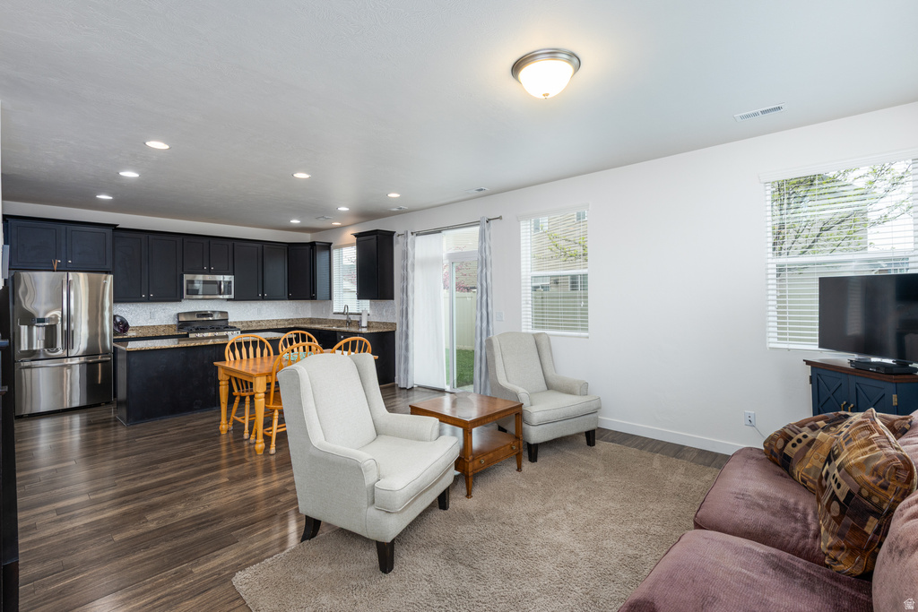 1122 STONEHAVEN DR North Salt Lake, UT 84054