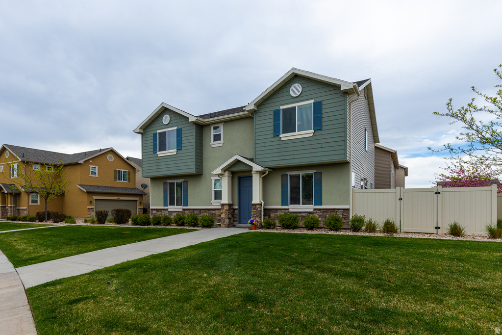 1122 STONEHAVEN DR North Salt Lake, UT 84054
