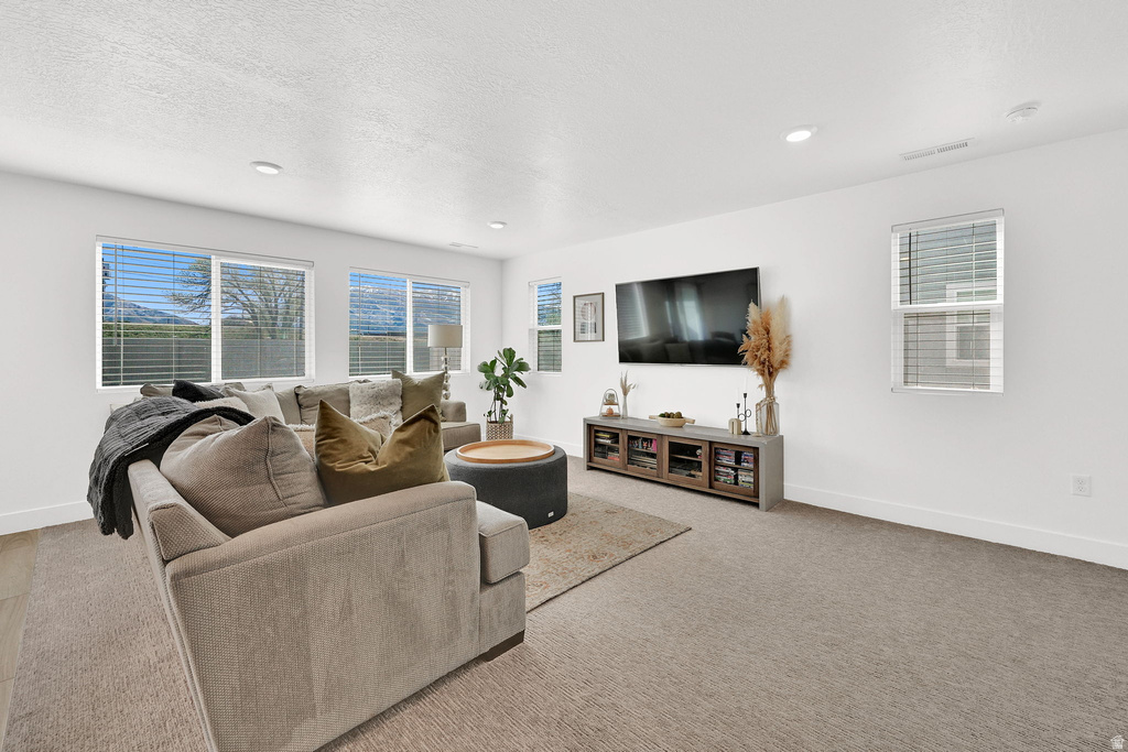 6526 S ASPEN LN South Weber, UT 84405