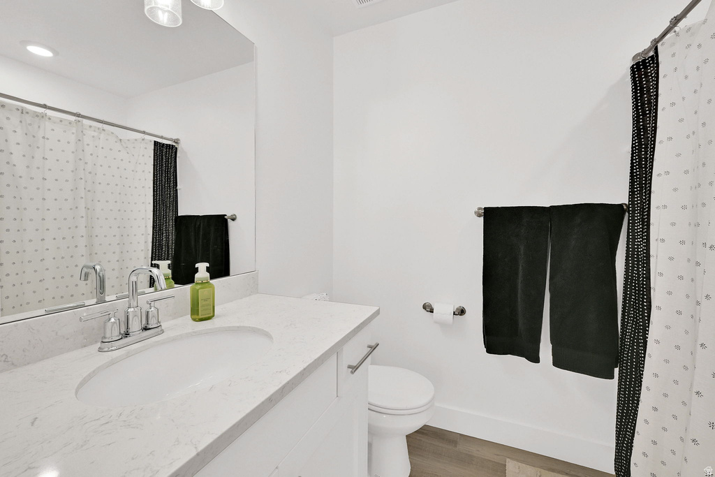 6526 S ASPEN LN South Weber, UT 84405