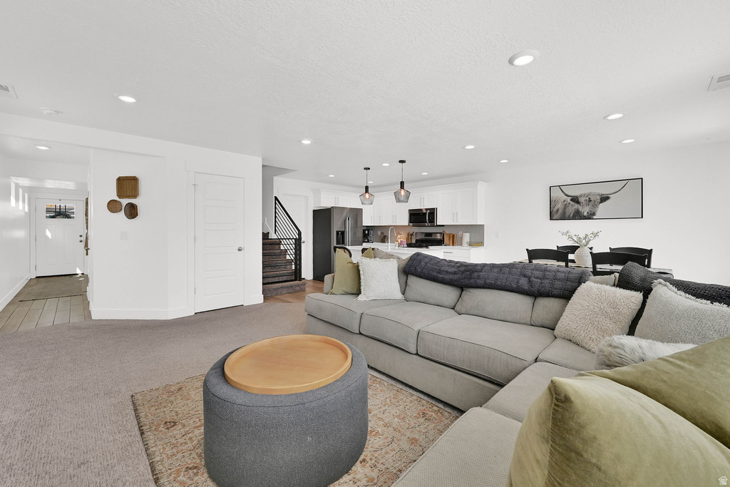 6526 S ASPEN LN South Weber, UT 84405