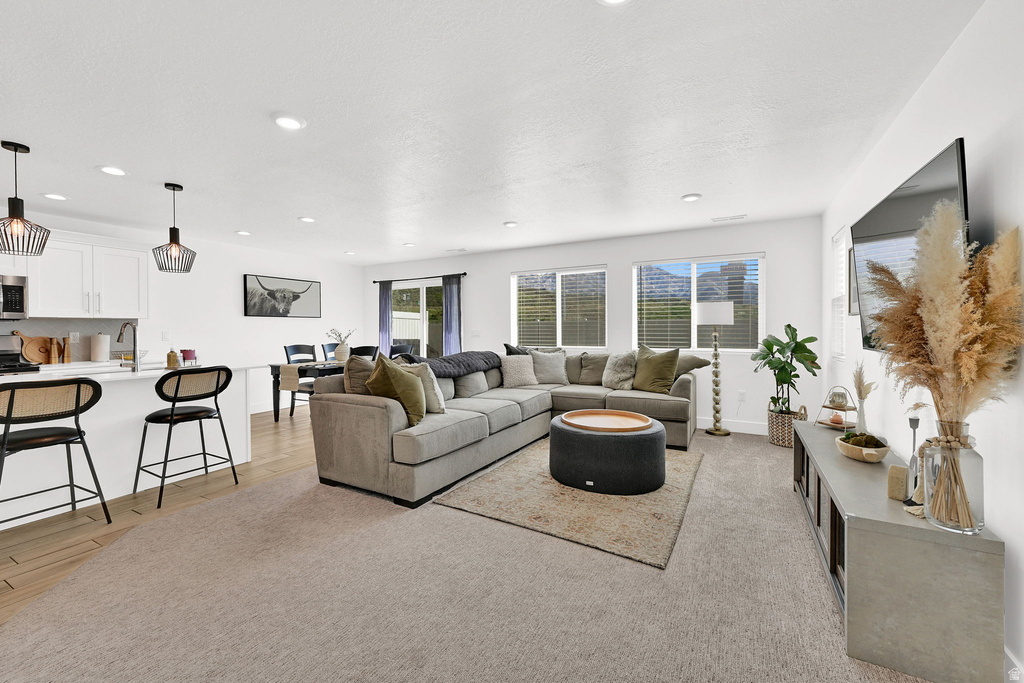 6526 S ASPEN LN South Weber, UT 84405