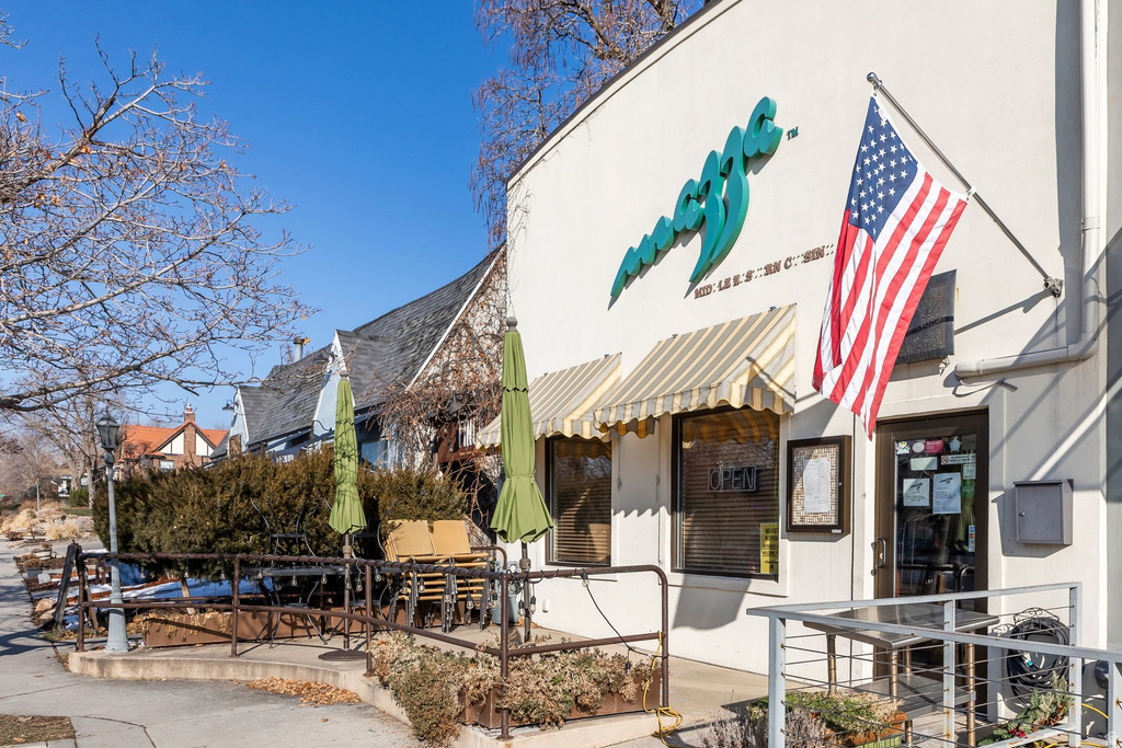 1440 E LAIRD AVE Salt Lake City, UT 84105