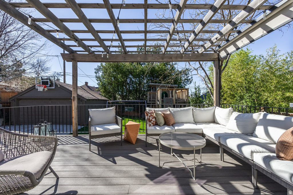 1440 E LAIRD AVE Salt Lake City, UT 84105