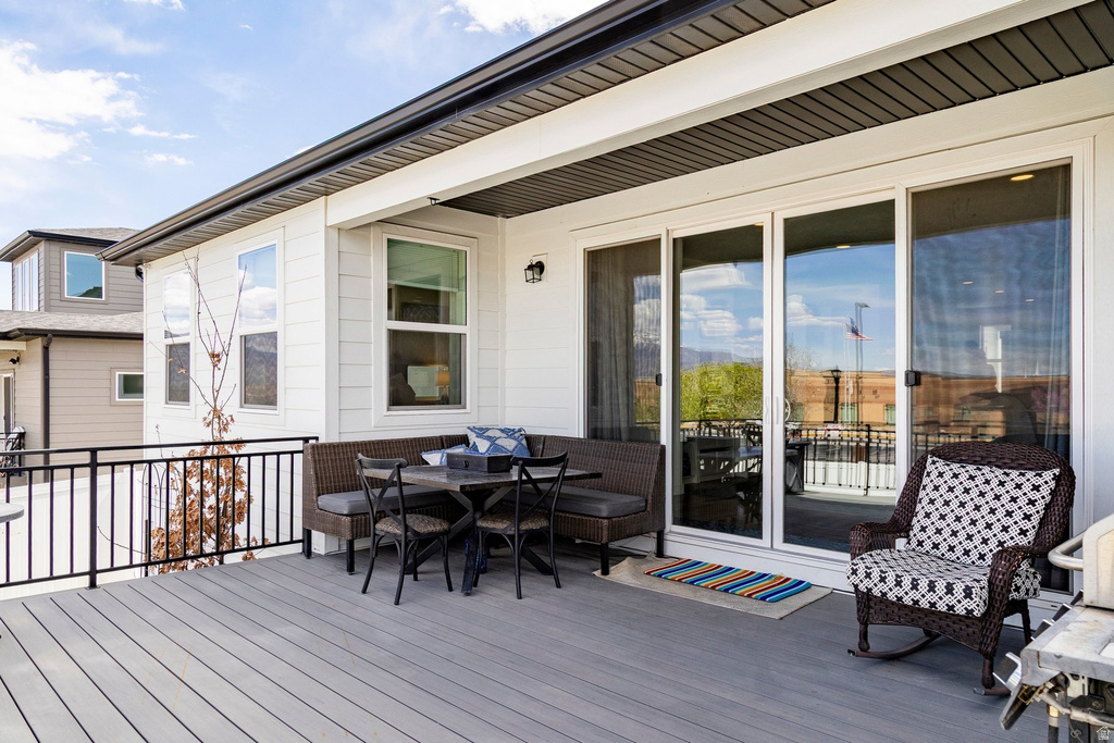712 W BLUE MOUNTAIN DR Saratoga Springs, UT 84045