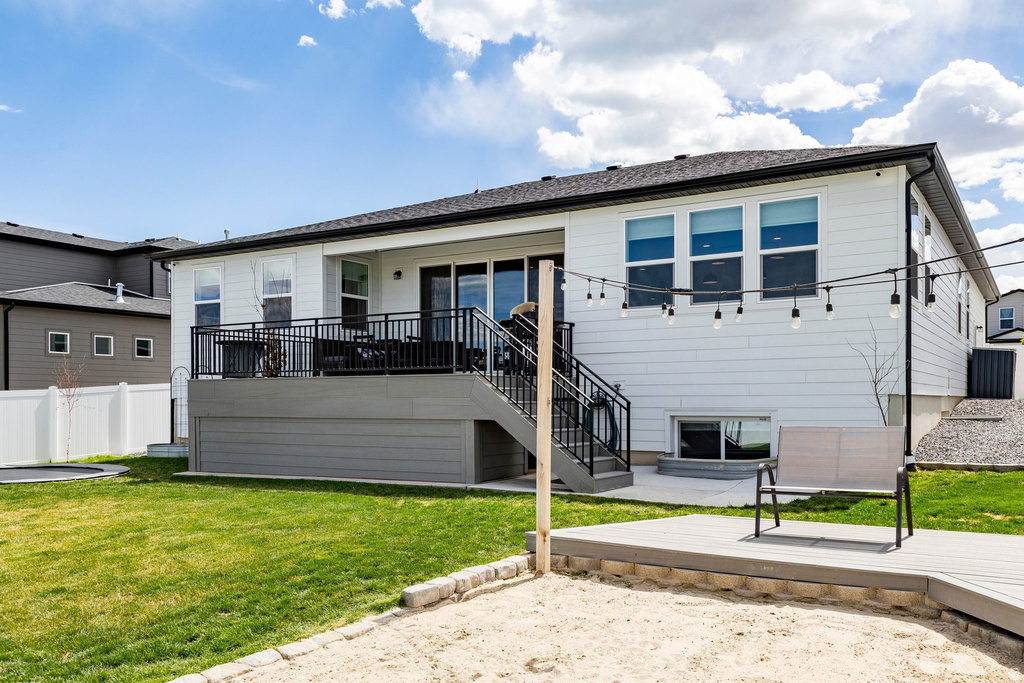 712 W BLUE MOUNTAIN DR Saratoga Springs, UT 84045