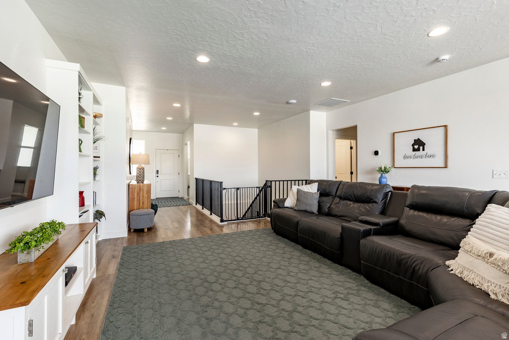 712 W BLUE MOUNTAIN DR Saratoga Springs, UT 84045