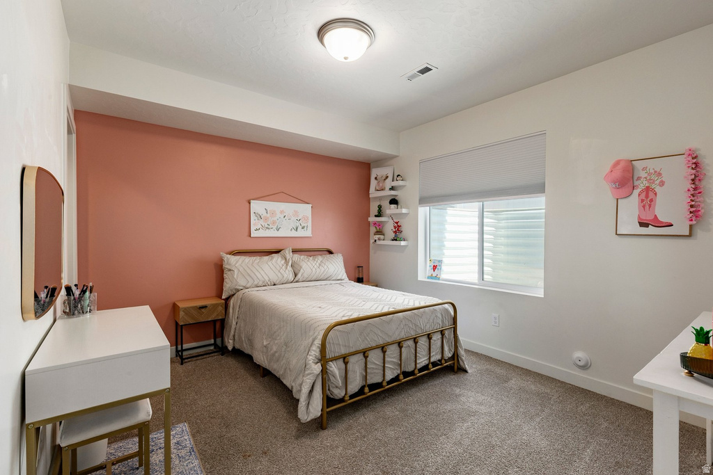 712 W BLUE MOUNTAIN DR Saratoga Springs, UT 84045