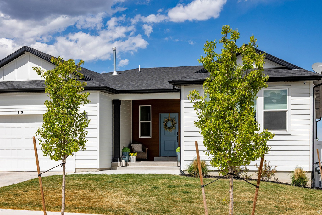 712 W BLUE MOUNTAIN DR Saratoga Springs, UT 84045