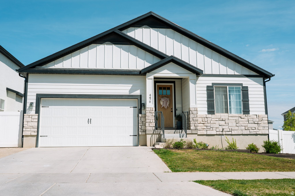 4479 E PINE DR Eagle Mountain, UT 84005