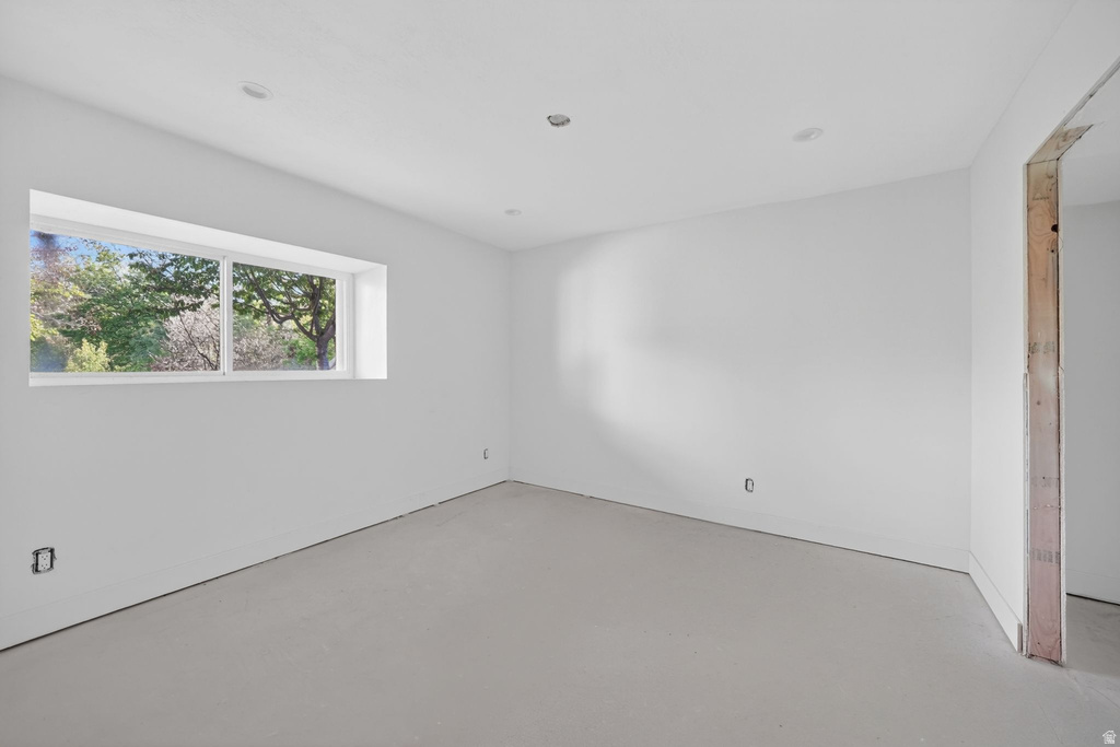 1775 E ROSECREST DR Salt Lake City, UT 84108