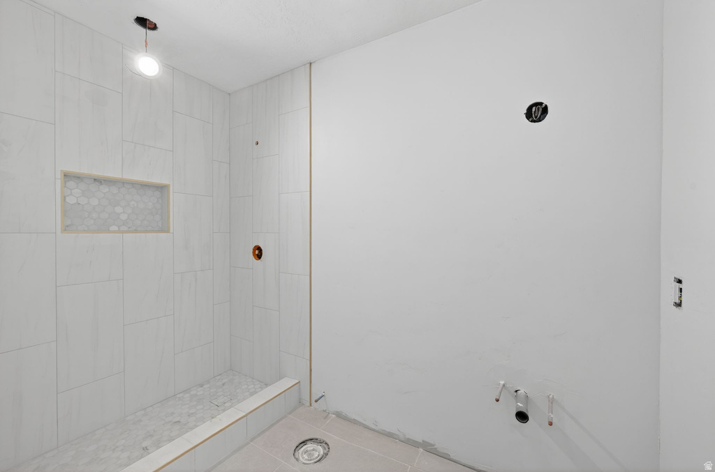 1775 E ROSECREST DR Salt Lake City, UT 84108