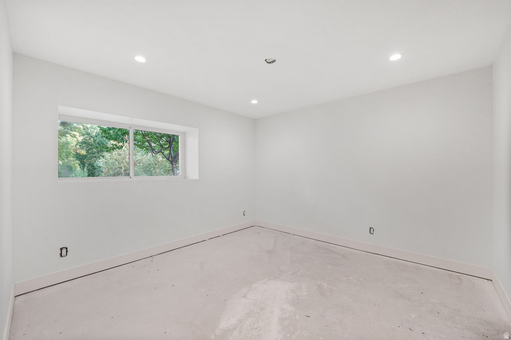 1775 E ROSECREST DR Salt Lake City, UT 84108