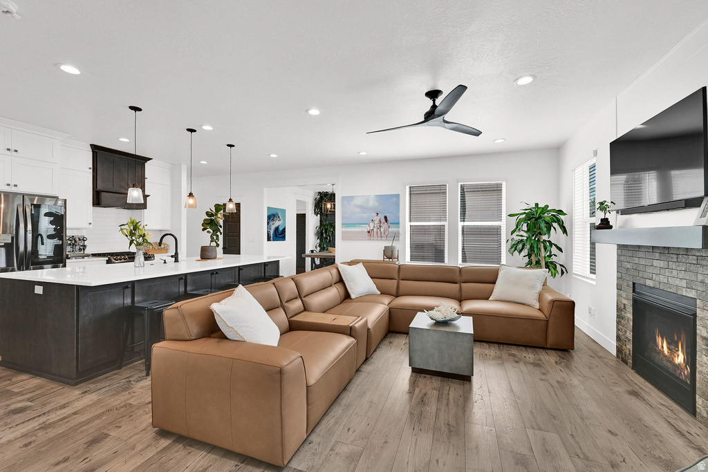 1951 W JOSEPH ACRES RD Kaysville, UT 84037