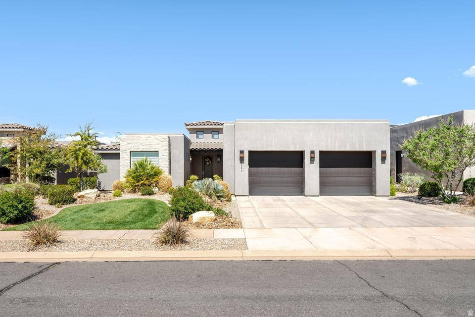 1480 W SHINNECOCK DR photo 4