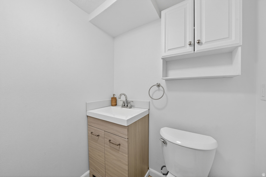 2463 E BLAINE AVE Salt Lake City, UT 84108