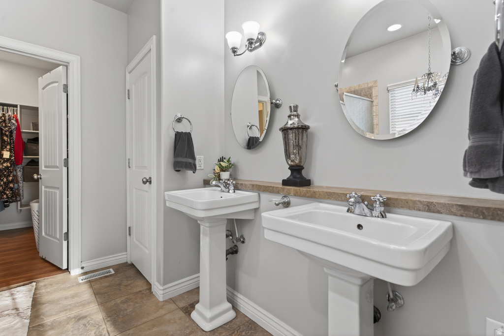 8062 S PONDS LODGE DR West Jordan, UT 84081