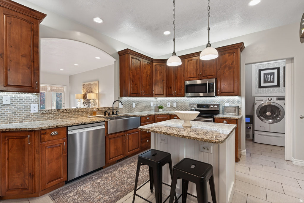 8062 S PONDS LODGE DR West Jordan, UT 84081