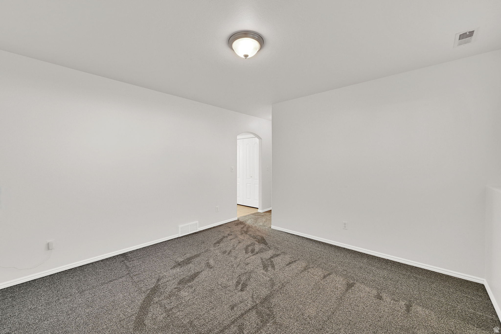 4020 WESTLAKE DR Roy, UT 84067