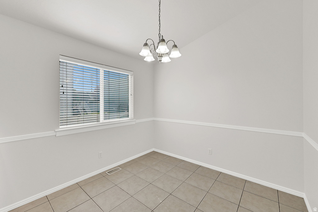 4020 WESTLAKE DR Roy, UT 84067