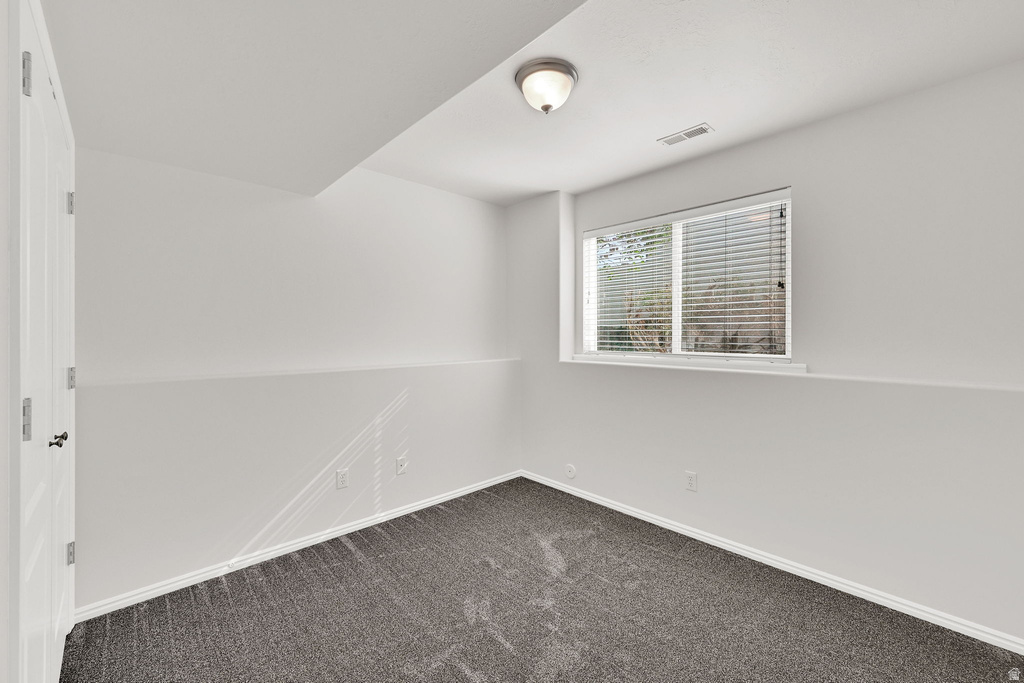 4020 WESTLAKE DR Roy, UT 84067