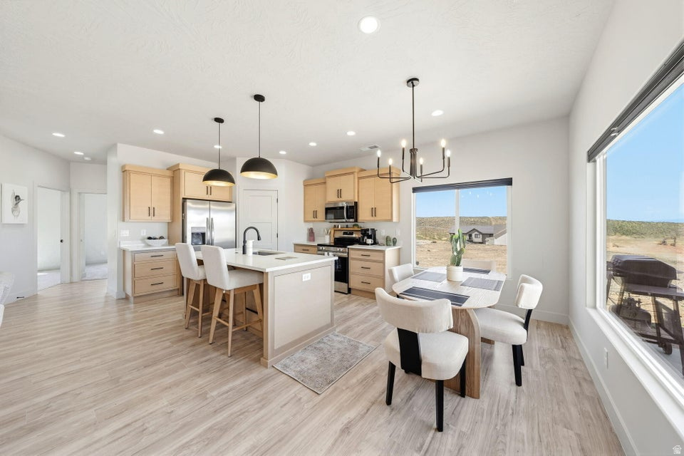 980 W ROCK VIEW DR Hurricane, UT 84737