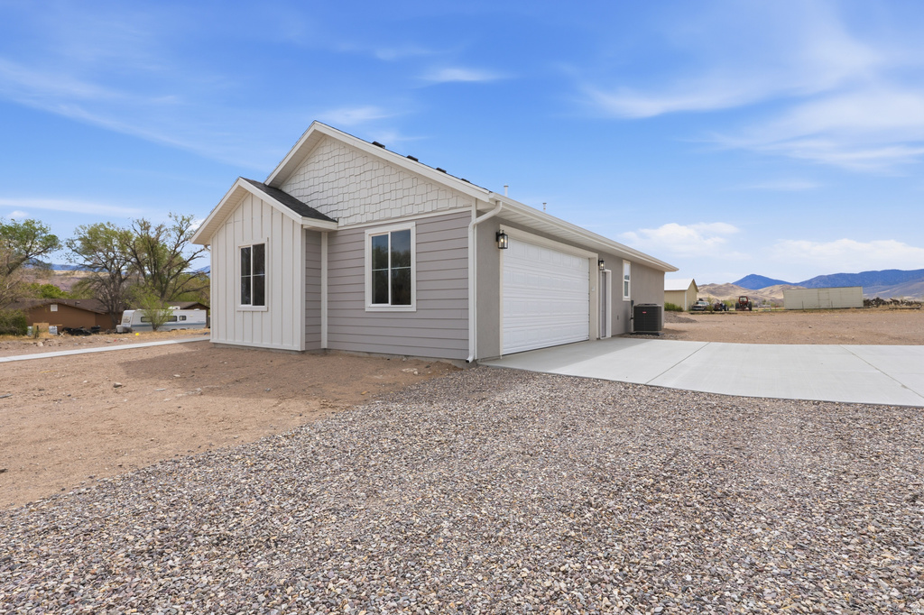 157 W 100 S Joseph, UT 84739