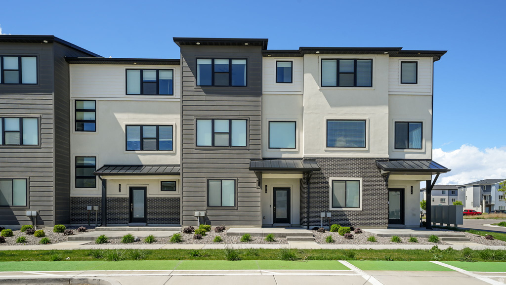 428 S 900 W American Fork, UT 84003