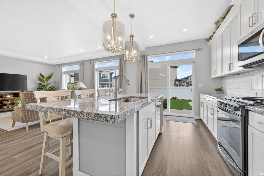 87 E MEANDERING WAY Saratoga Springs, UT 84045