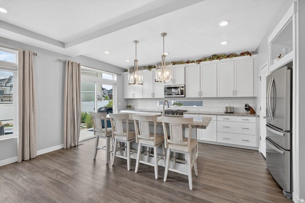 87 E MEANDERING WAY Saratoga Springs, UT 84045