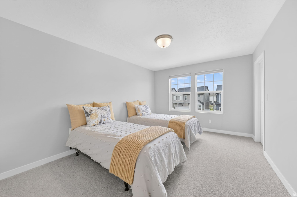 87 E MEANDERING WAY Saratoga Springs, UT 84045