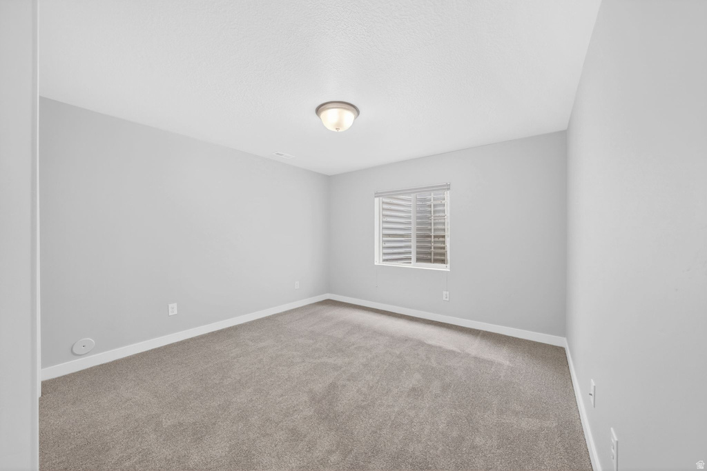 87 E MEANDERING WAY Saratoga Springs, UT 84045