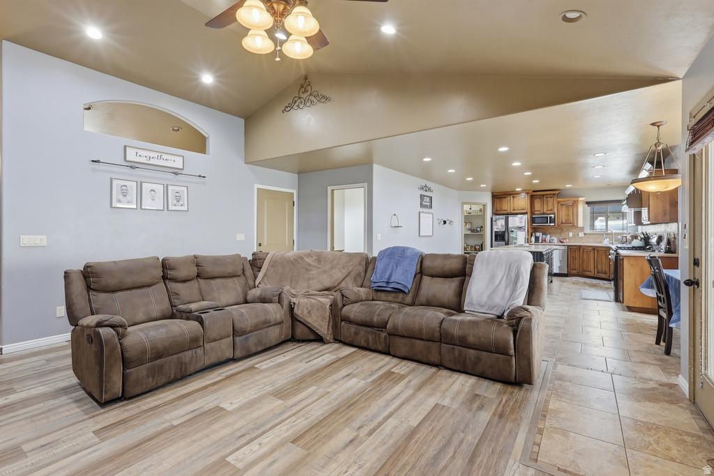 1341 S 200 E Nephi, UT 84648