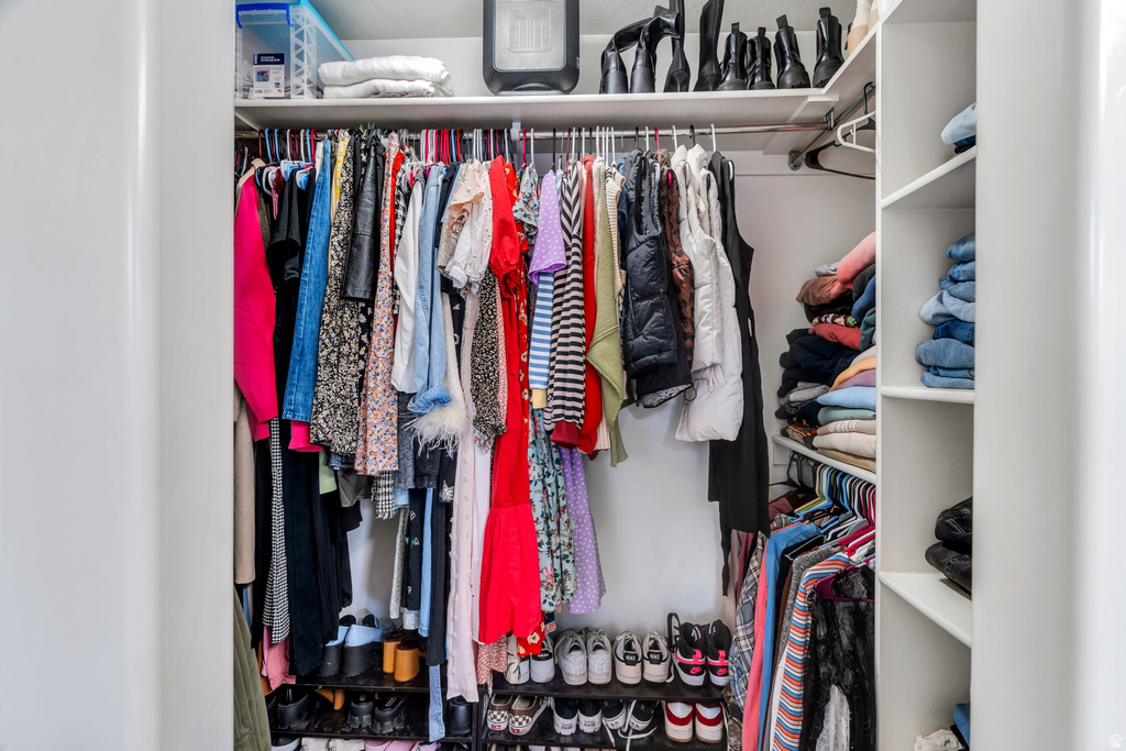 199 W SILVER SPRINGS DR Vineyard, UT 84059