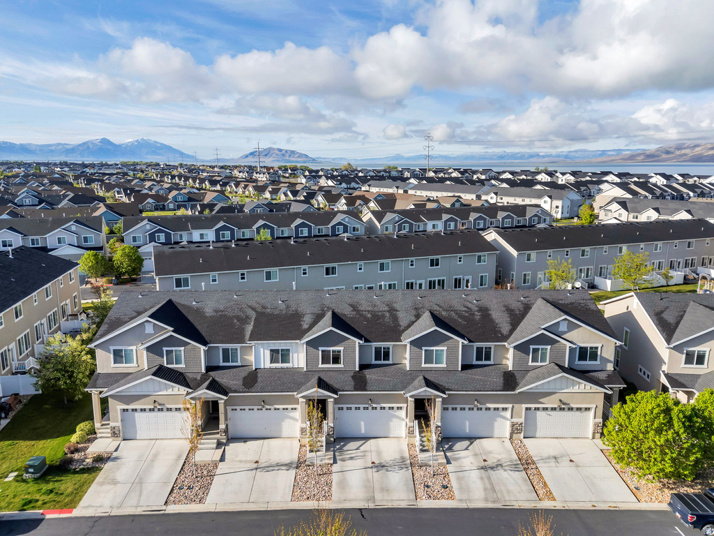 199 W SILVER SPRINGS DR Vineyard, UT 84059