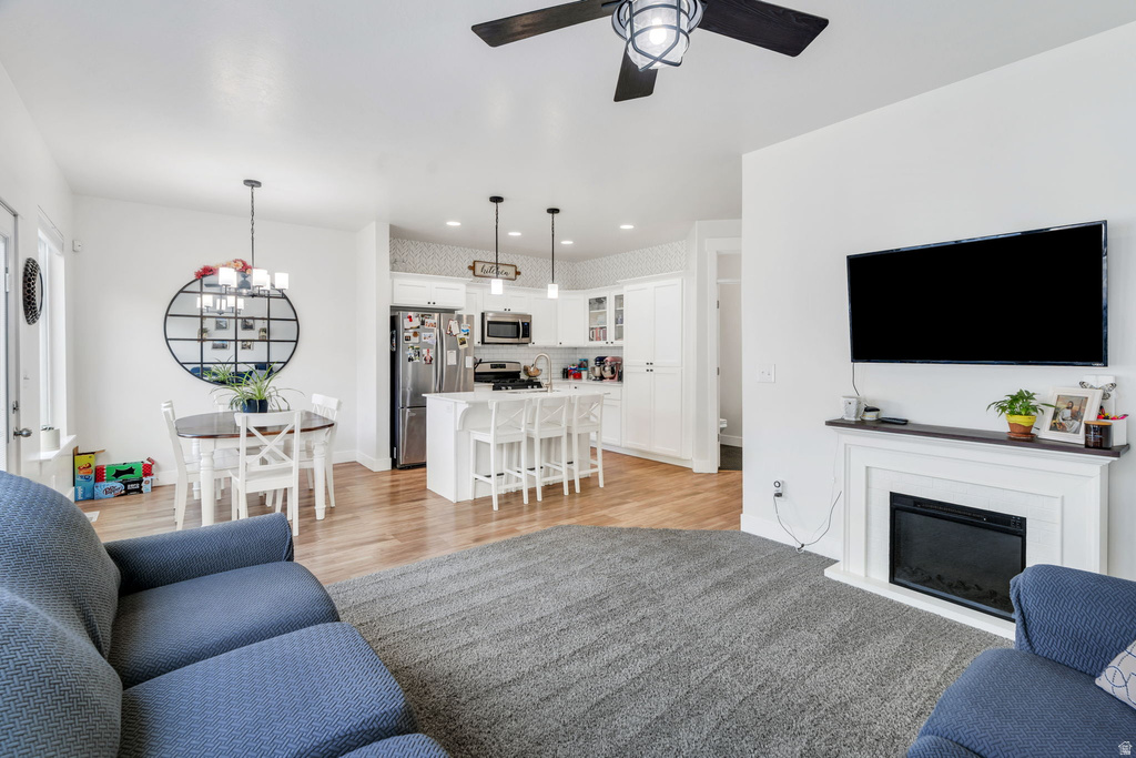 199 W SILVER SPRINGS DR Vineyard, UT 84059