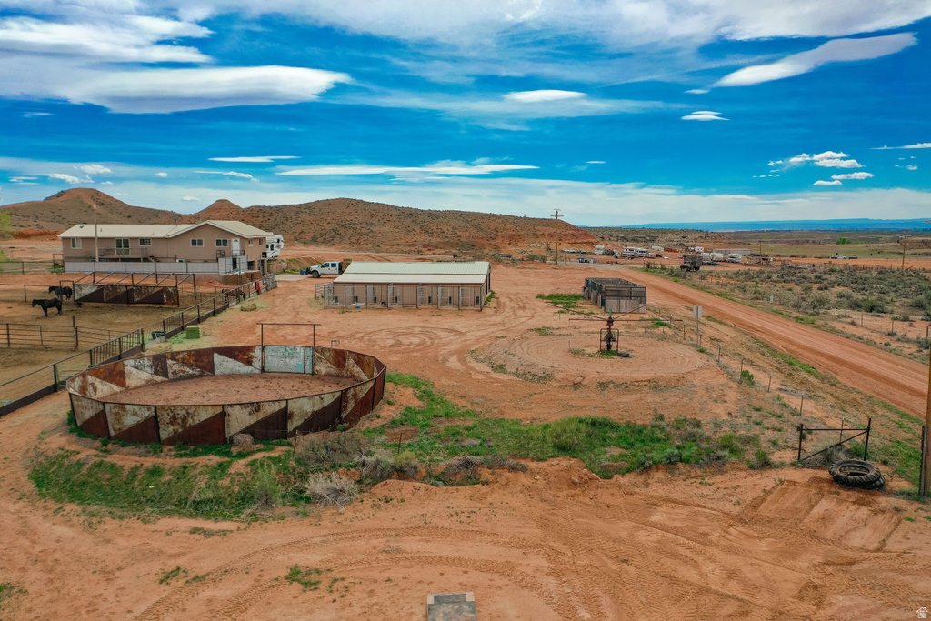 8457 E 6000 N Lapoint, UT 84039