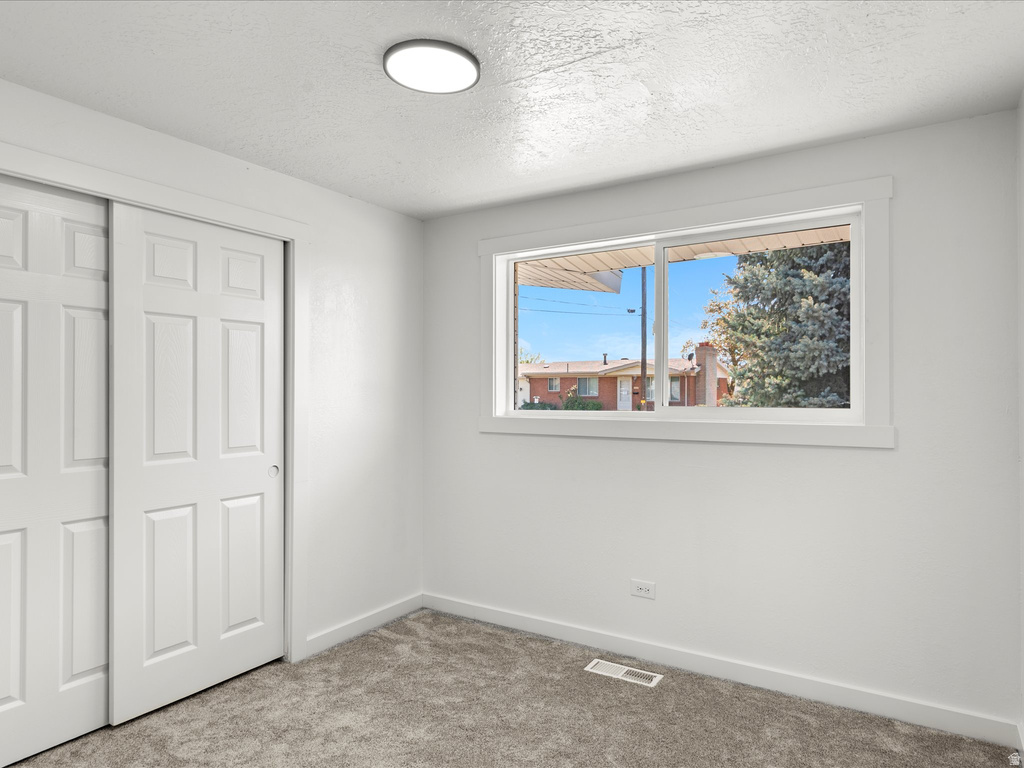 2164 N 300 W Sunset, UT 84015