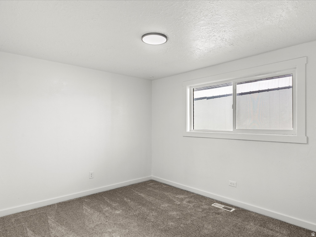2164 N 300 W Sunset, UT 84015
