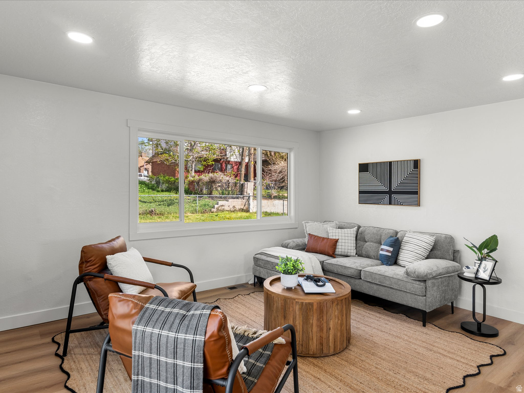 2164 N 300 W Sunset, UT 84015