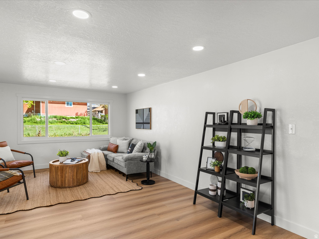 2164 N 300 W Sunset, UT 84015