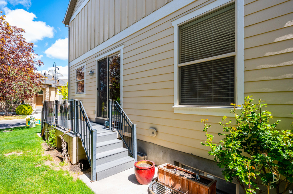 1418 E EAGLE CLIFF CT Sandy, UT 84092
