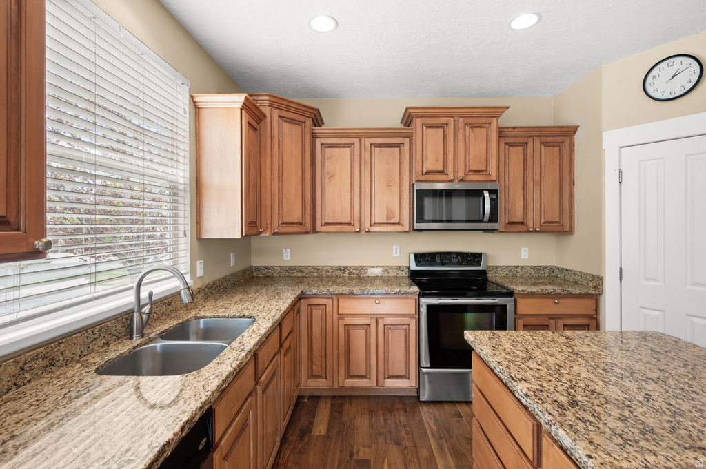 1418 E EAGLE CLIFF CT Sandy, UT 84092