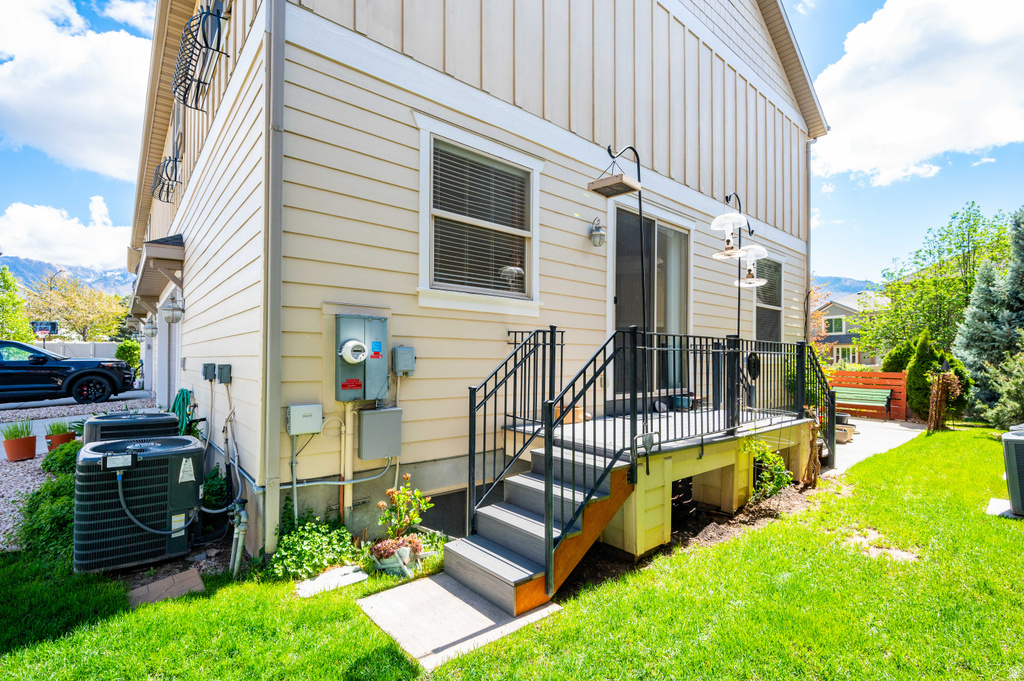1418 E EAGLE CLIFF CT Sandy, UT 84092